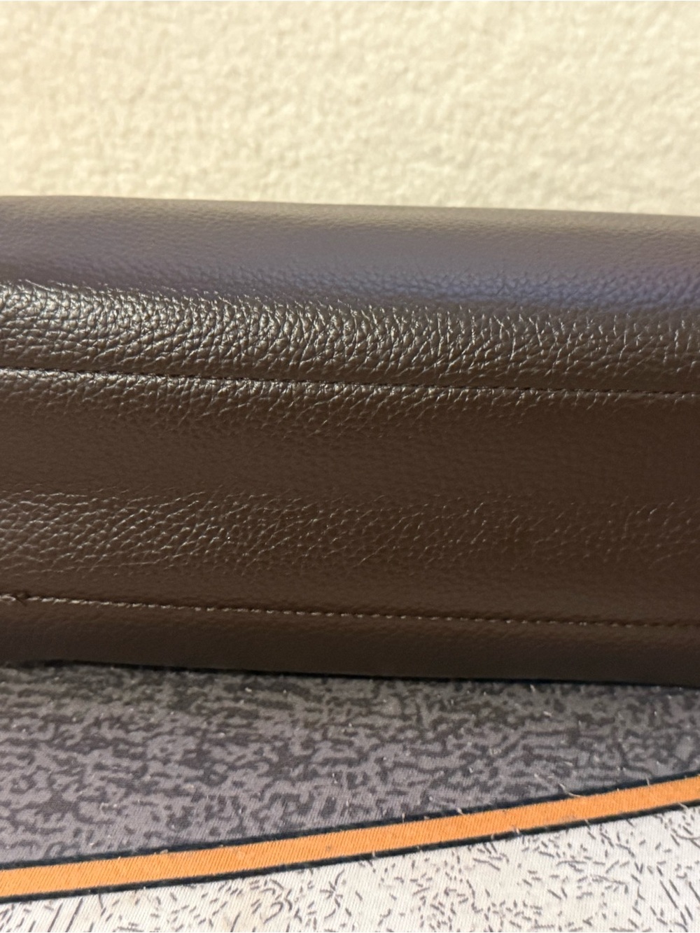Brown Structured Top Handle Handbag 🤎